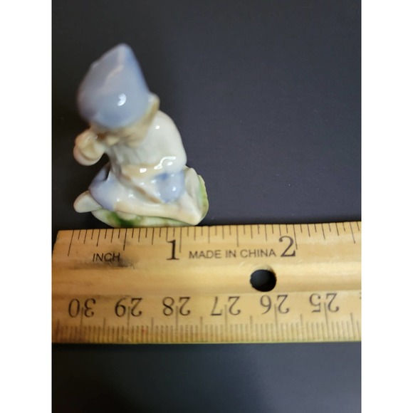 Vintage WADE Pottery Miniature Sitting Leprechaun Elf Gnome Figurine IRELAND - Picture 6 of 9